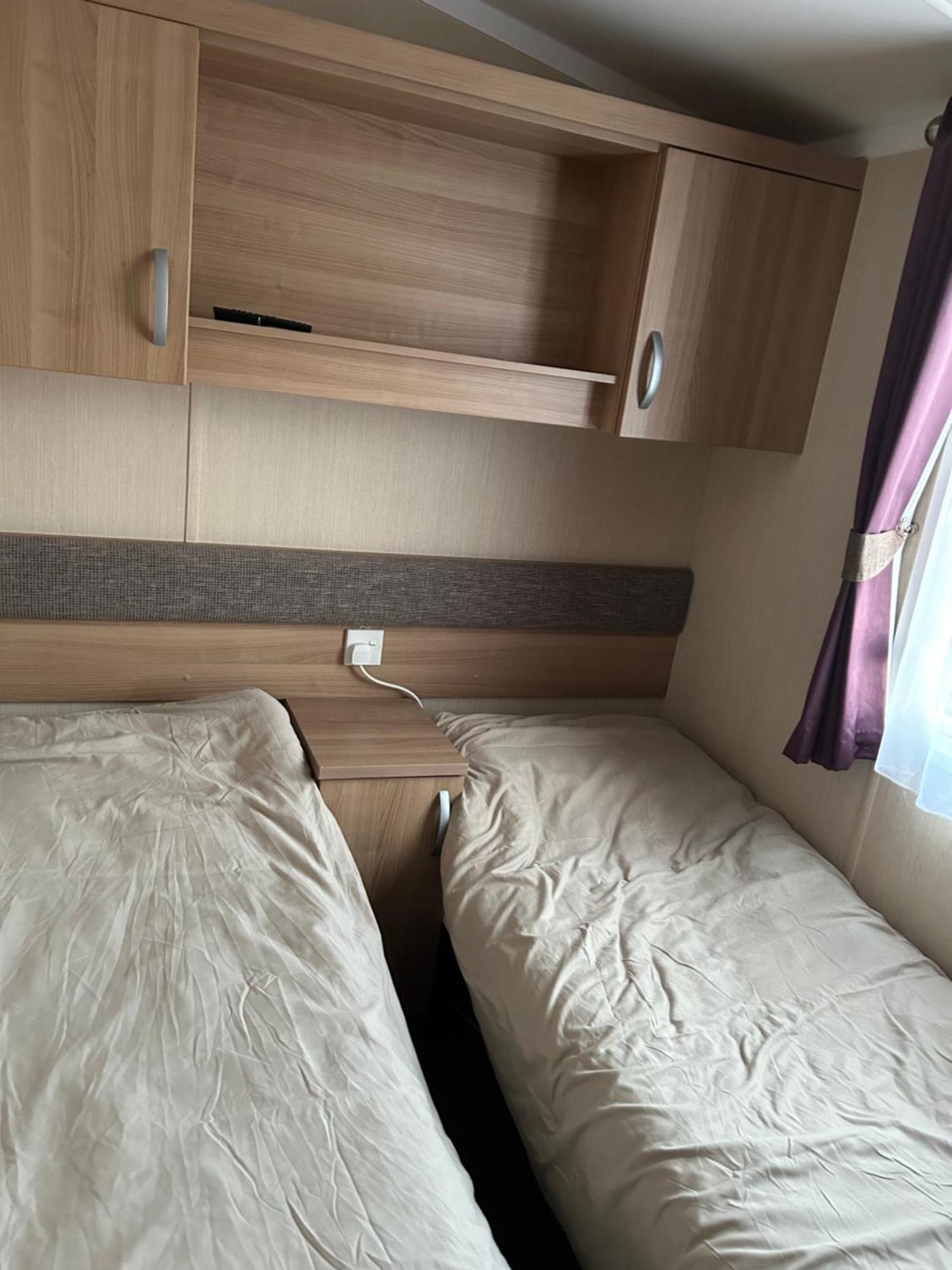 Sea View Luxury Caravan * Filey