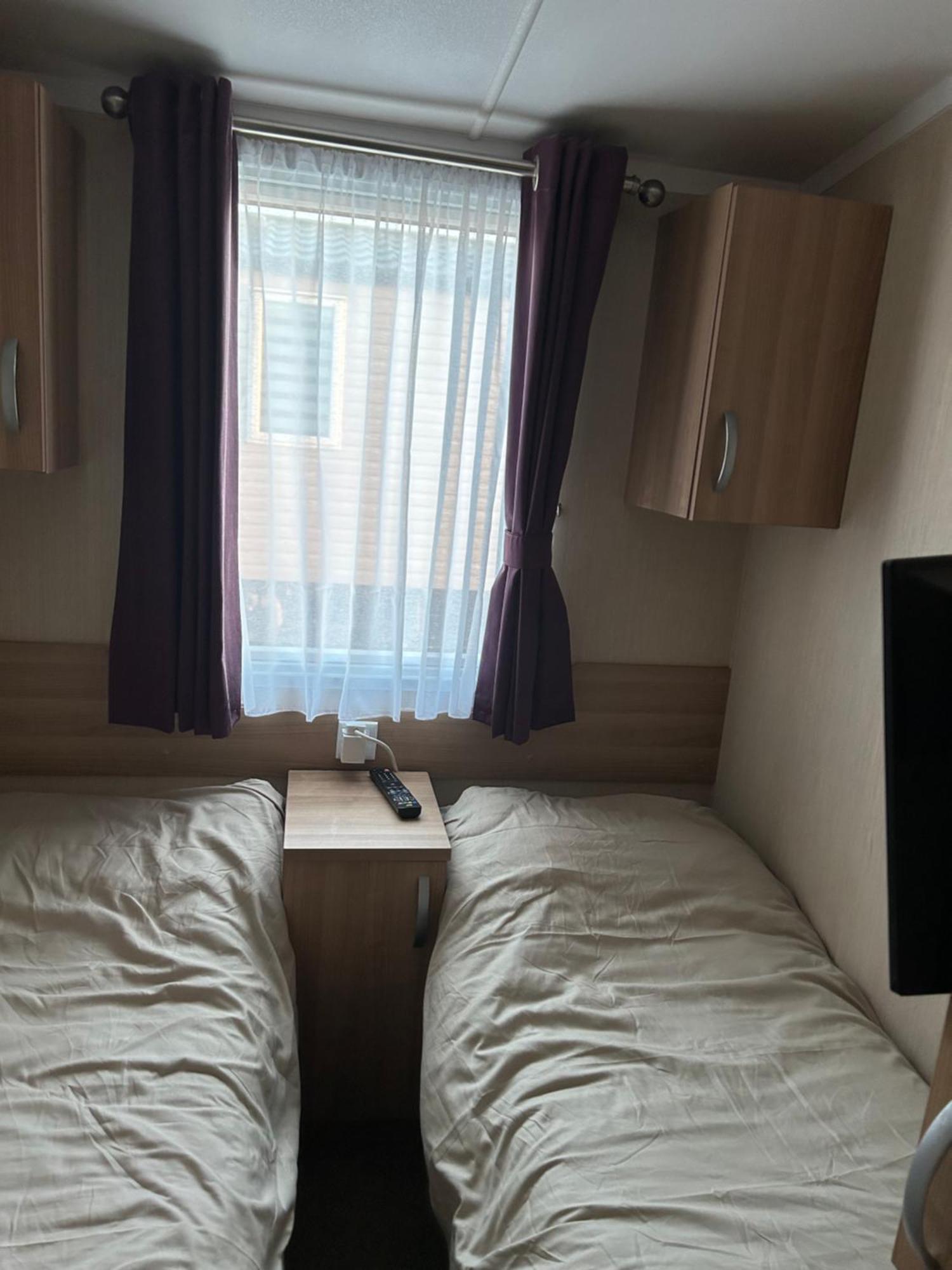 Campsite Sea View Luxury Caravan