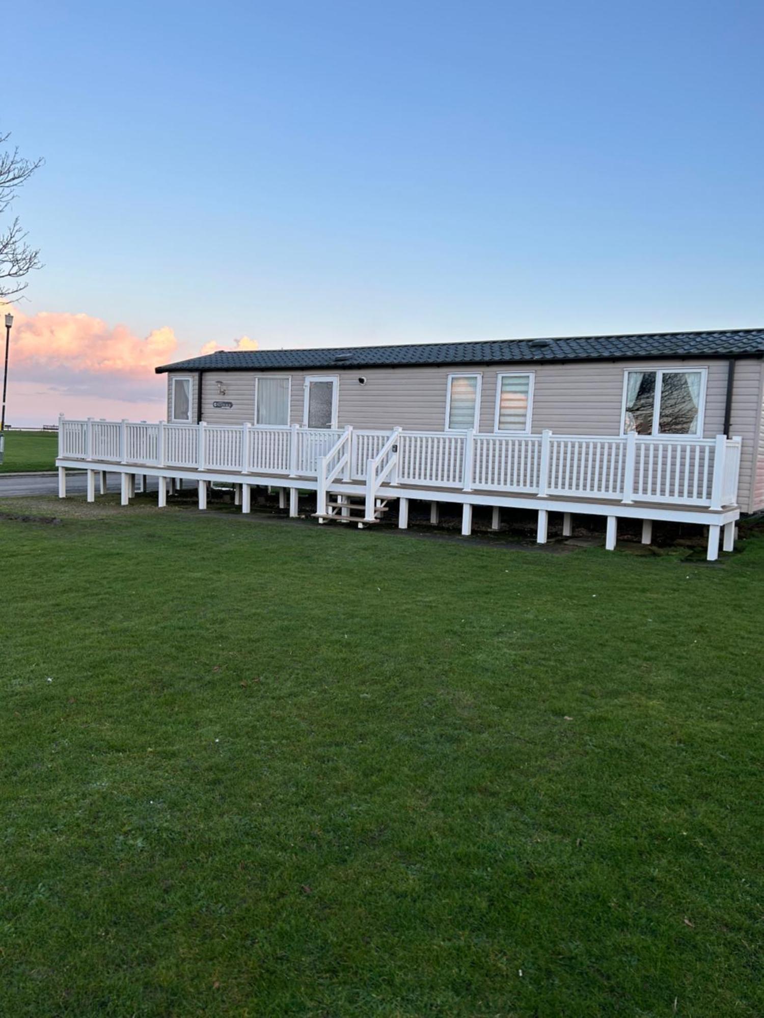 Campsite Sea View Luxury Caravan